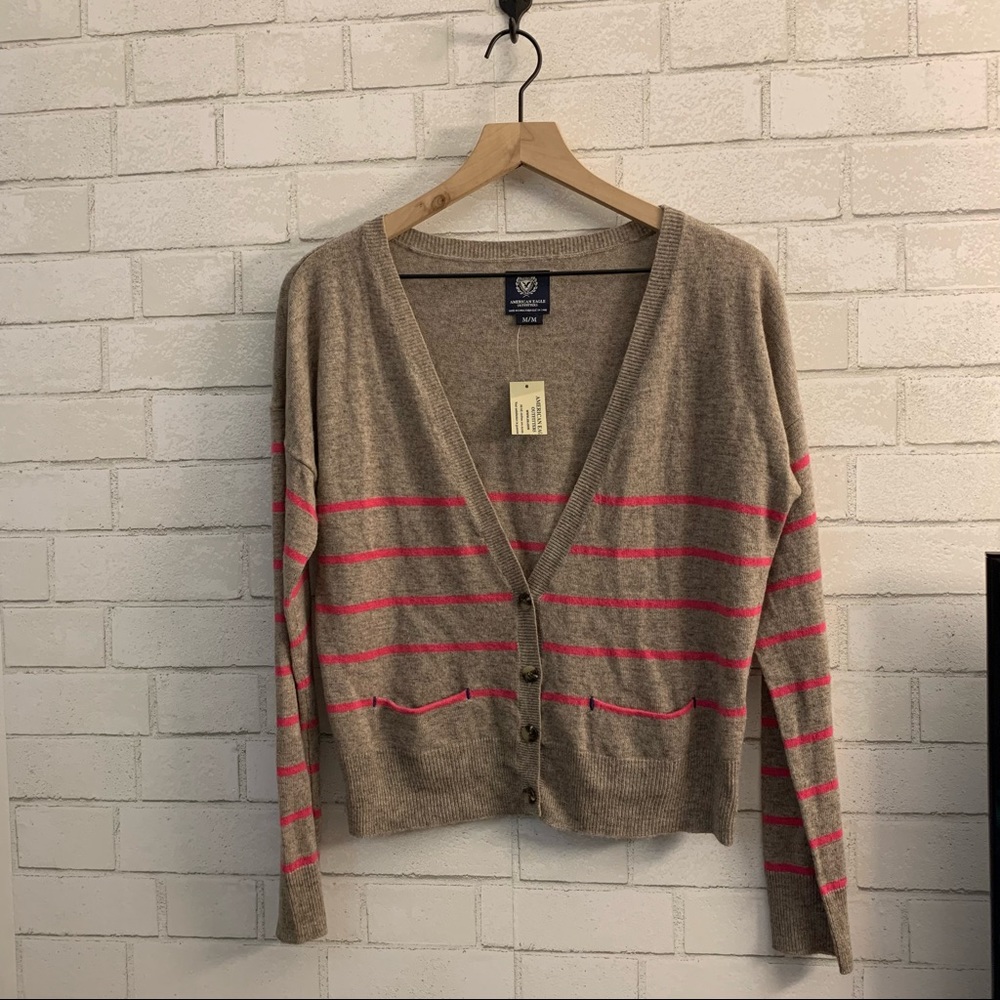 American Eagle outfitters women’s button up V-neck sweater size medium